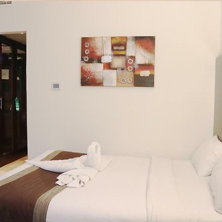 Signature Inn Al Riqqa Dubai Exteriör bild