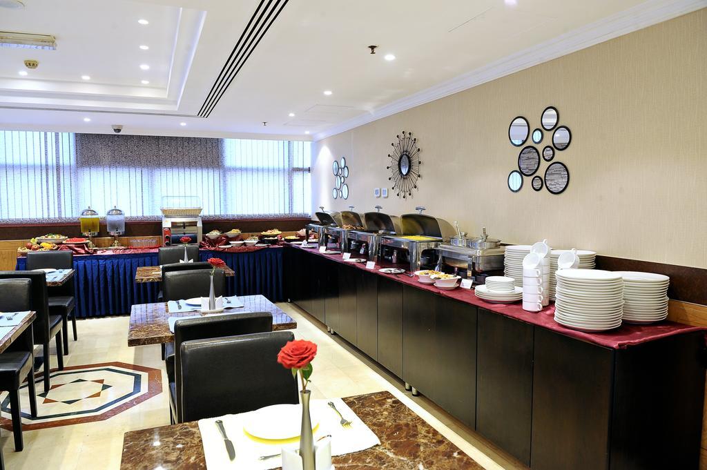 Signature Inn Al Riqqa Dubai Exteriör bild