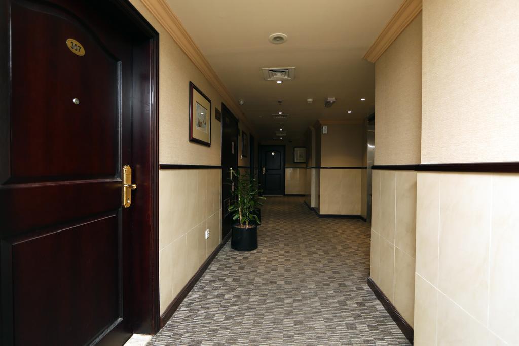 Signature Inn Al Riqqa Dubai Exteriör bild