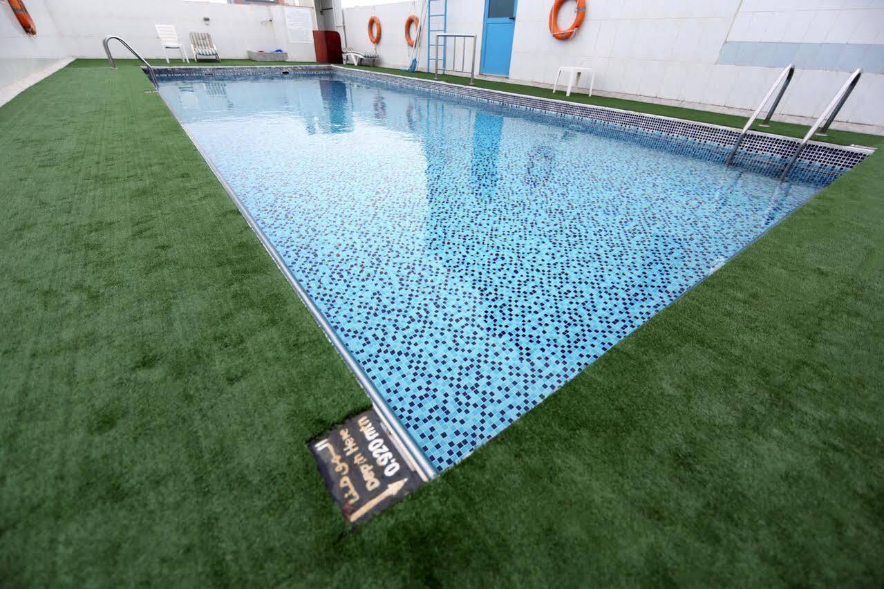Signature Inn Al Riqqa Dubai Exteriör bild