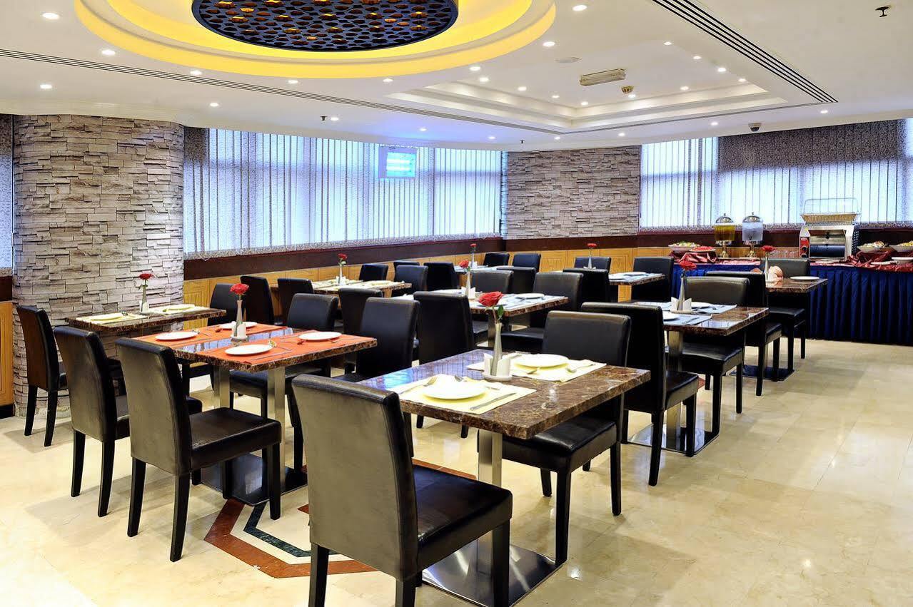 Signature Inn Al Riqqa Dubai Exteriör bild