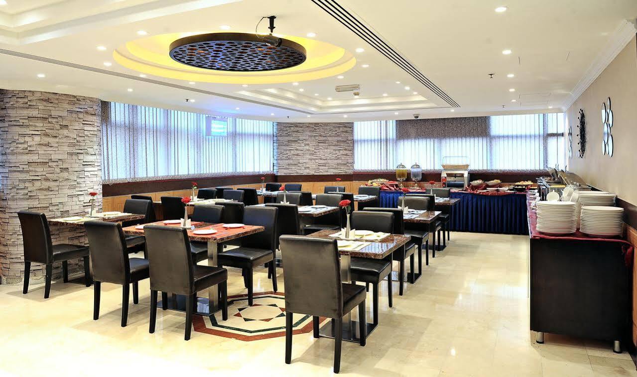 Signature Inn Al Riqqa Dubai Exteriör bild